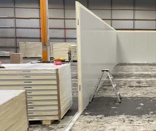 Cold Room Walls Without Fit Drift