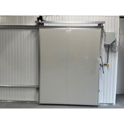  Automatic Sliding Freezer Door